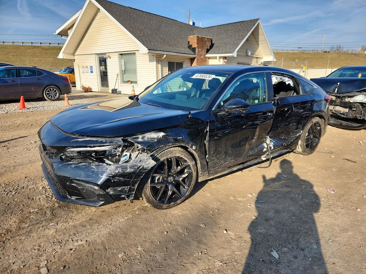 Salvage Honda Civic Image