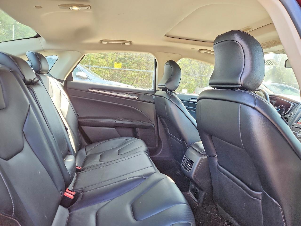 Ford Fusion Titanium Phev