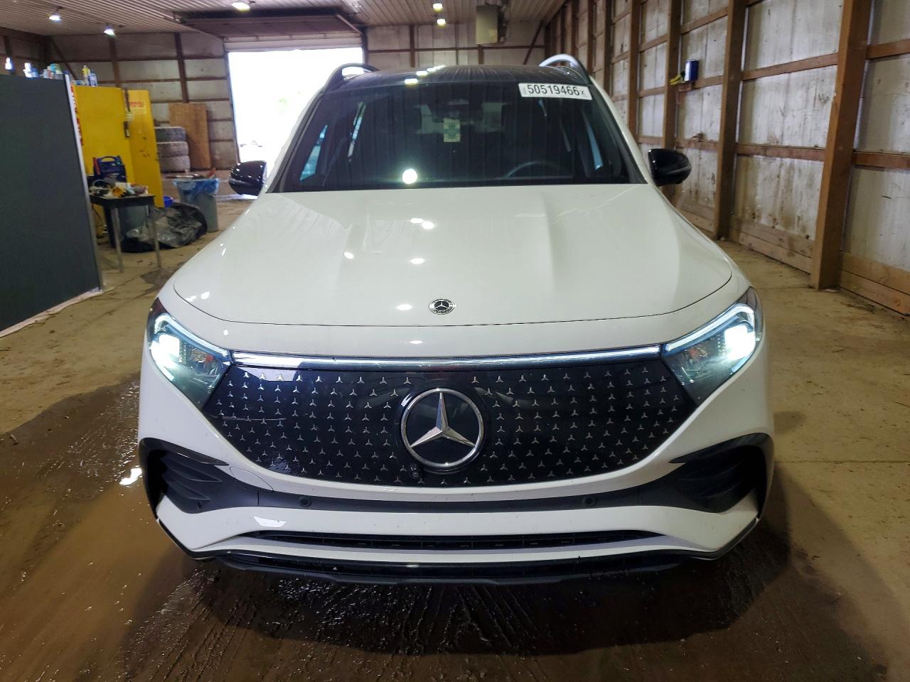 Mercedes-Benz EQB 300 4matic