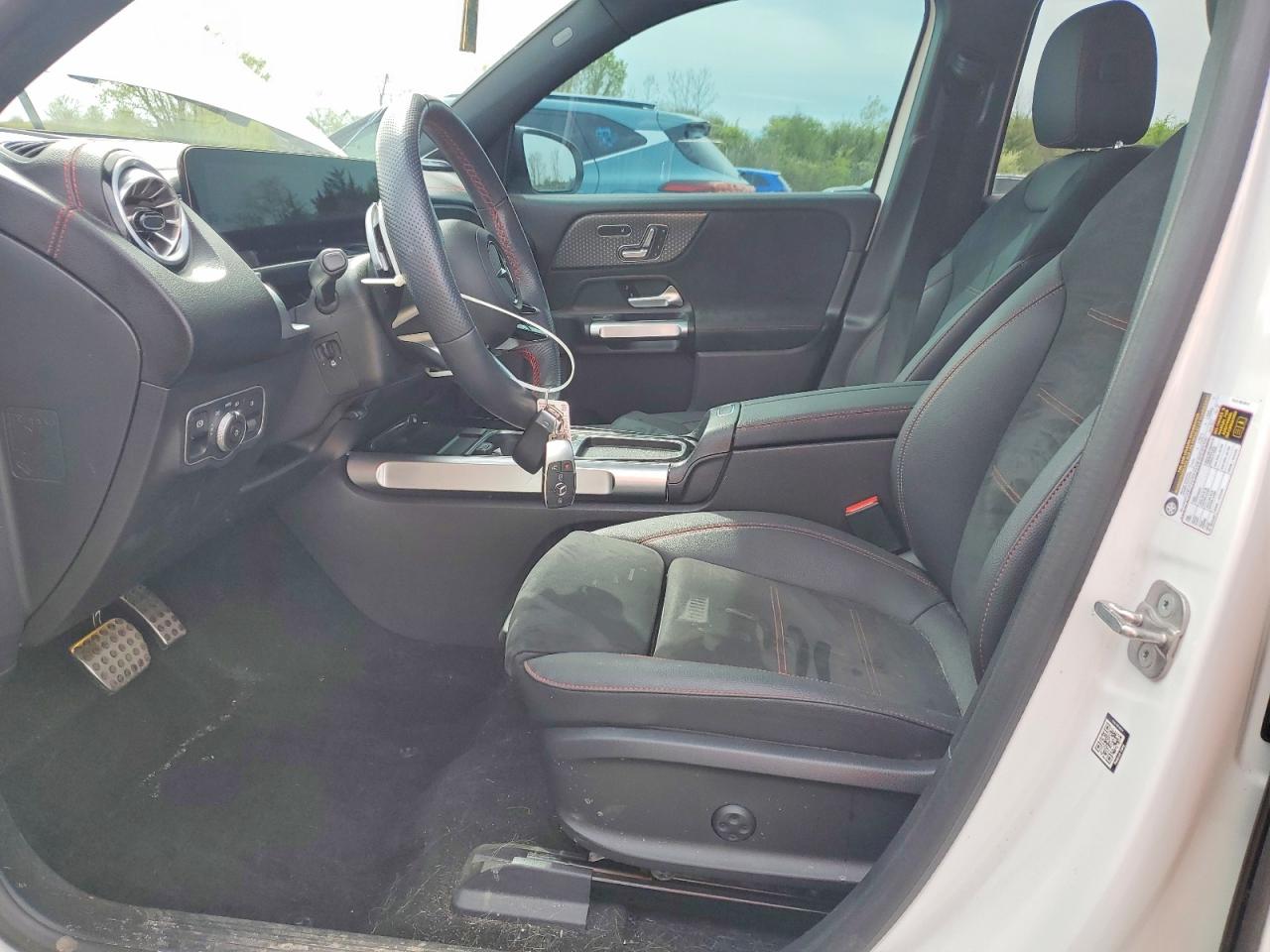 Mercedes-Benz EQB 300 4matic