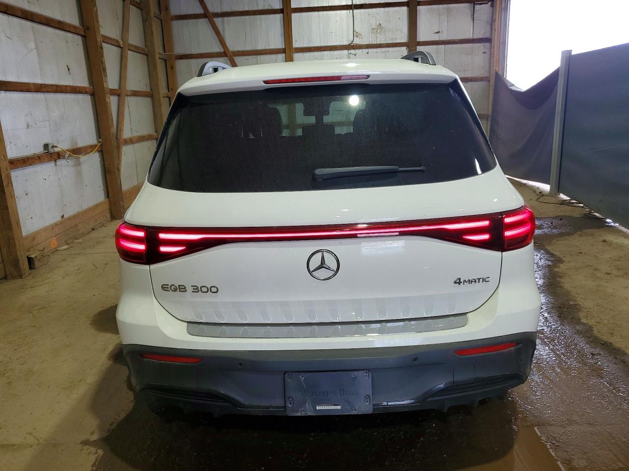 Mercedes-Benz EQB 300 4matic