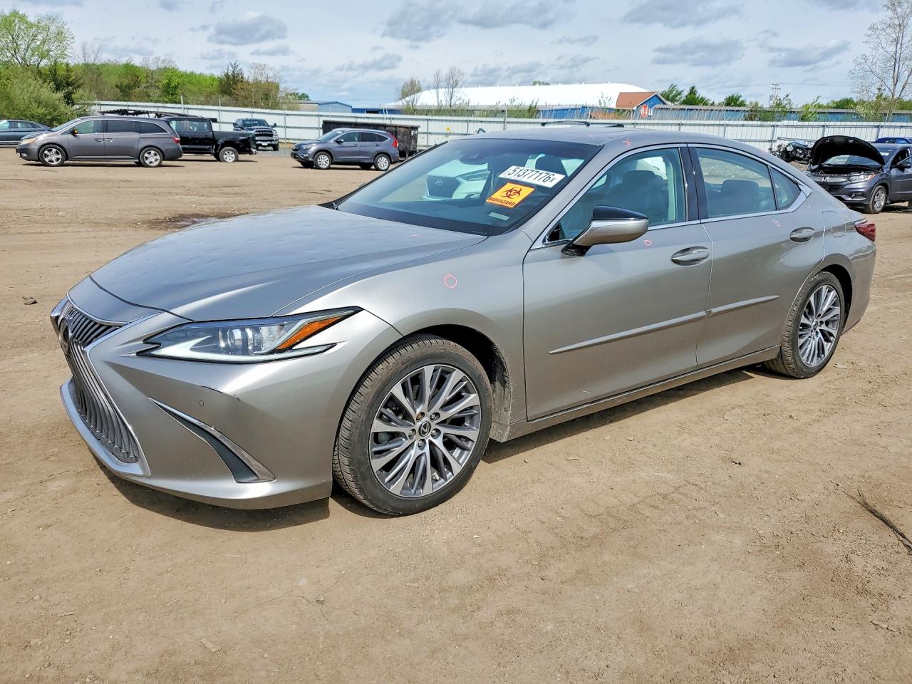 Salvage Lexus Es Image