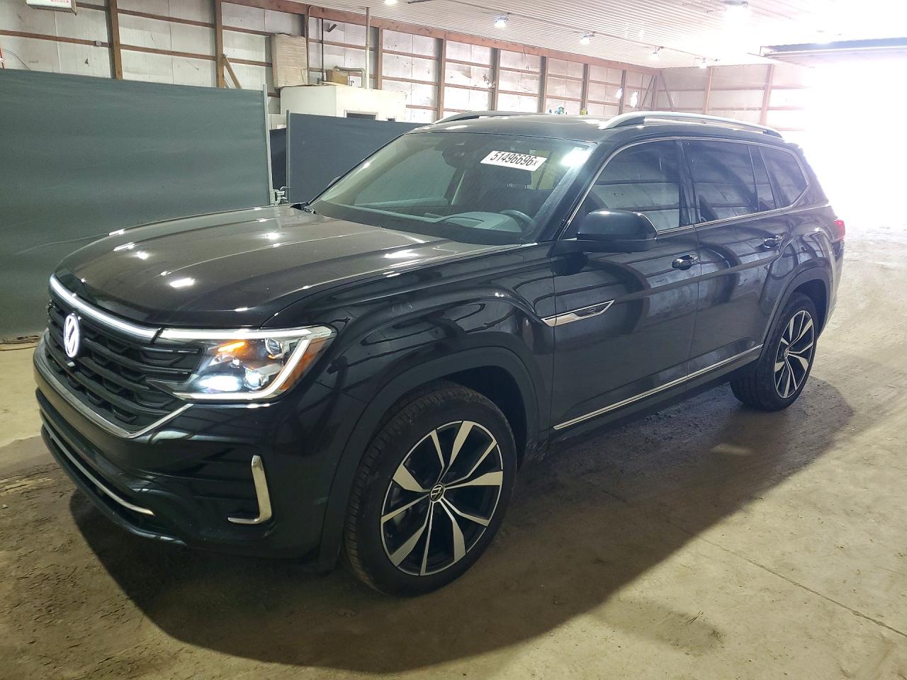 Salvage Volkswagen Atlas Image