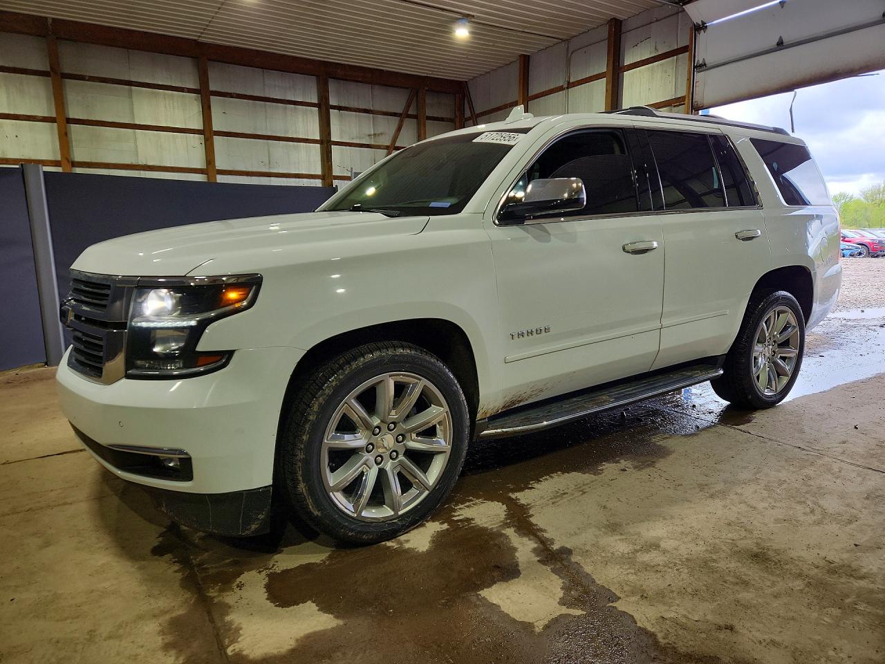 Salvage Chevrolet Tahoe Image
