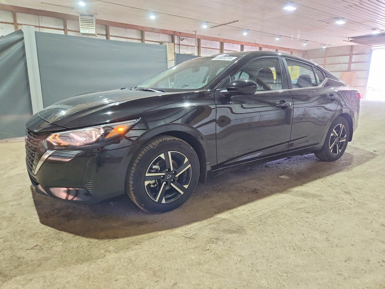 Salvage Nissan Sentra Image