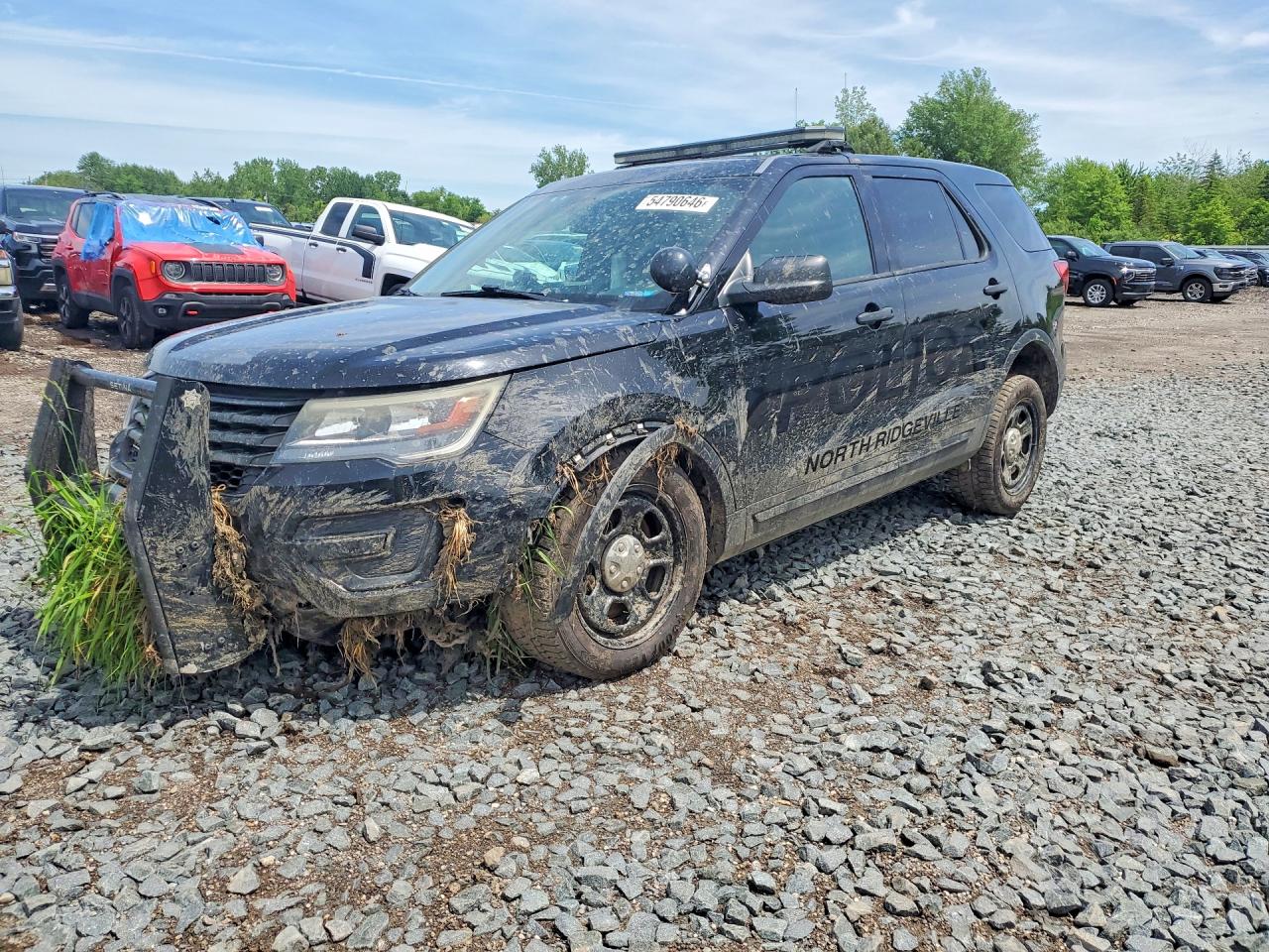 Salvage Ford Explorer Image