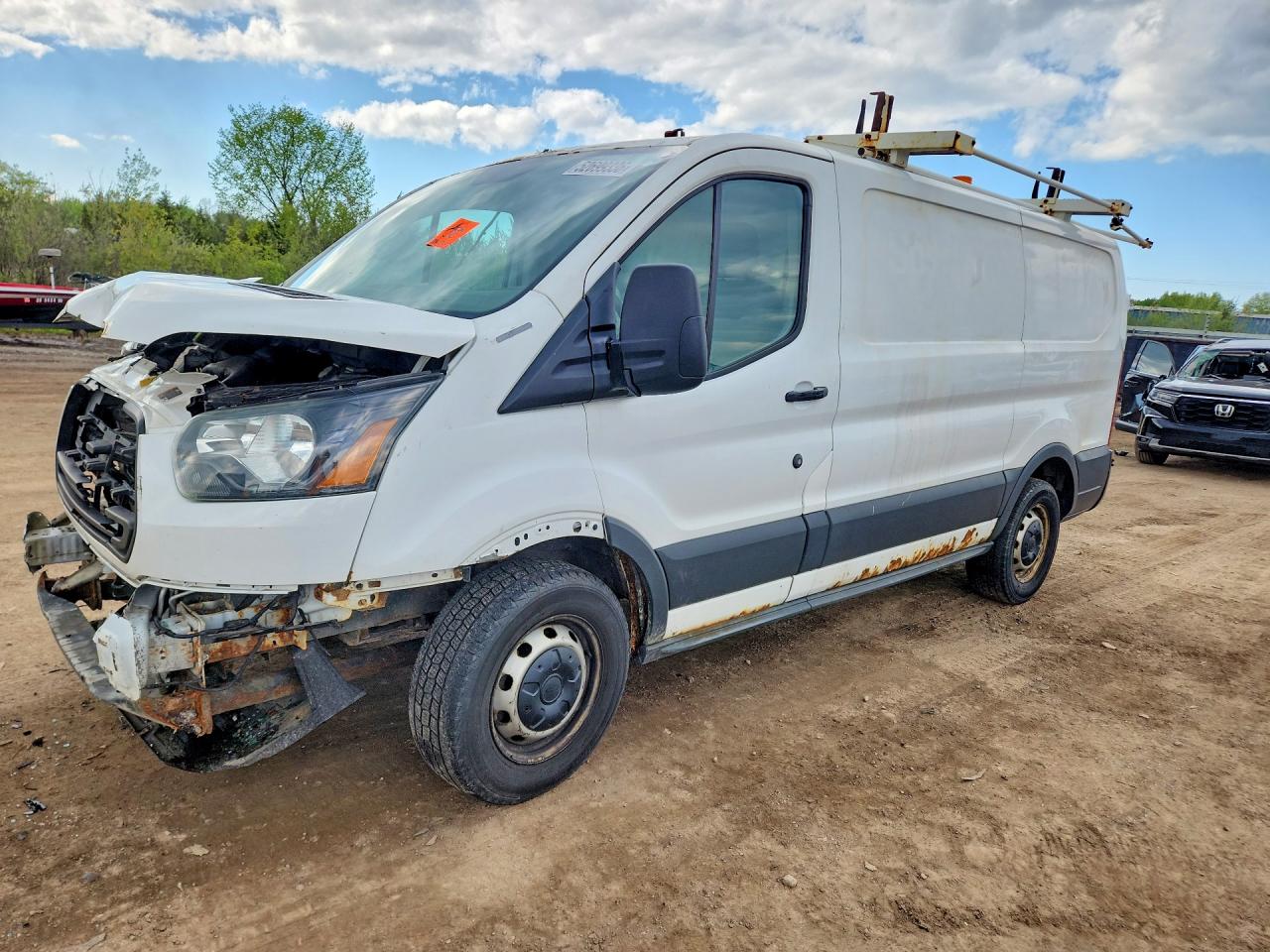 Salvage Ford Transit Image