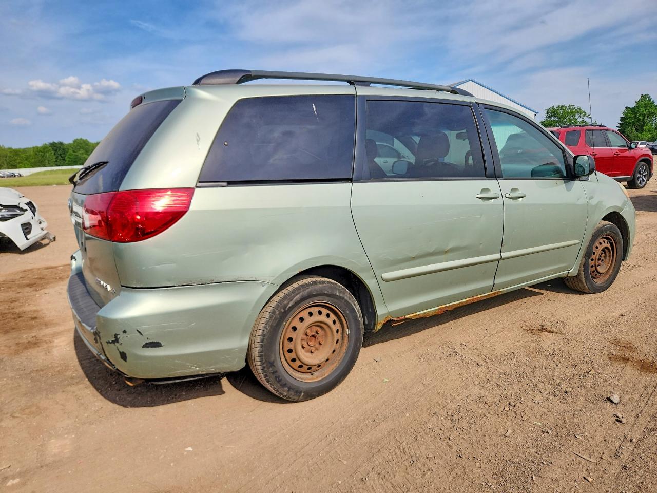 Toyota Sienna Le 7 Passenger