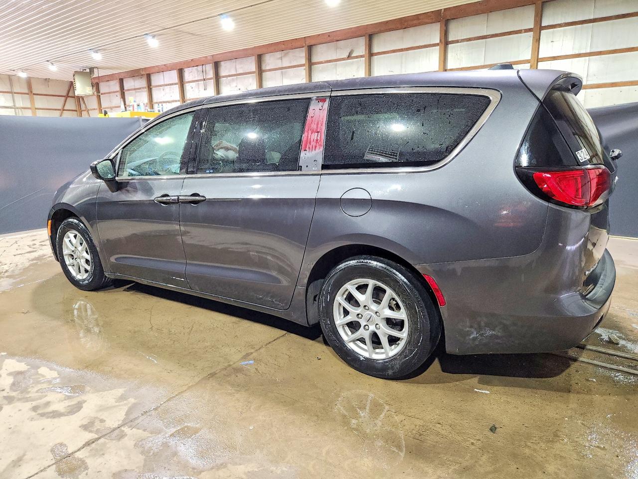Chrysler Minivan Lx