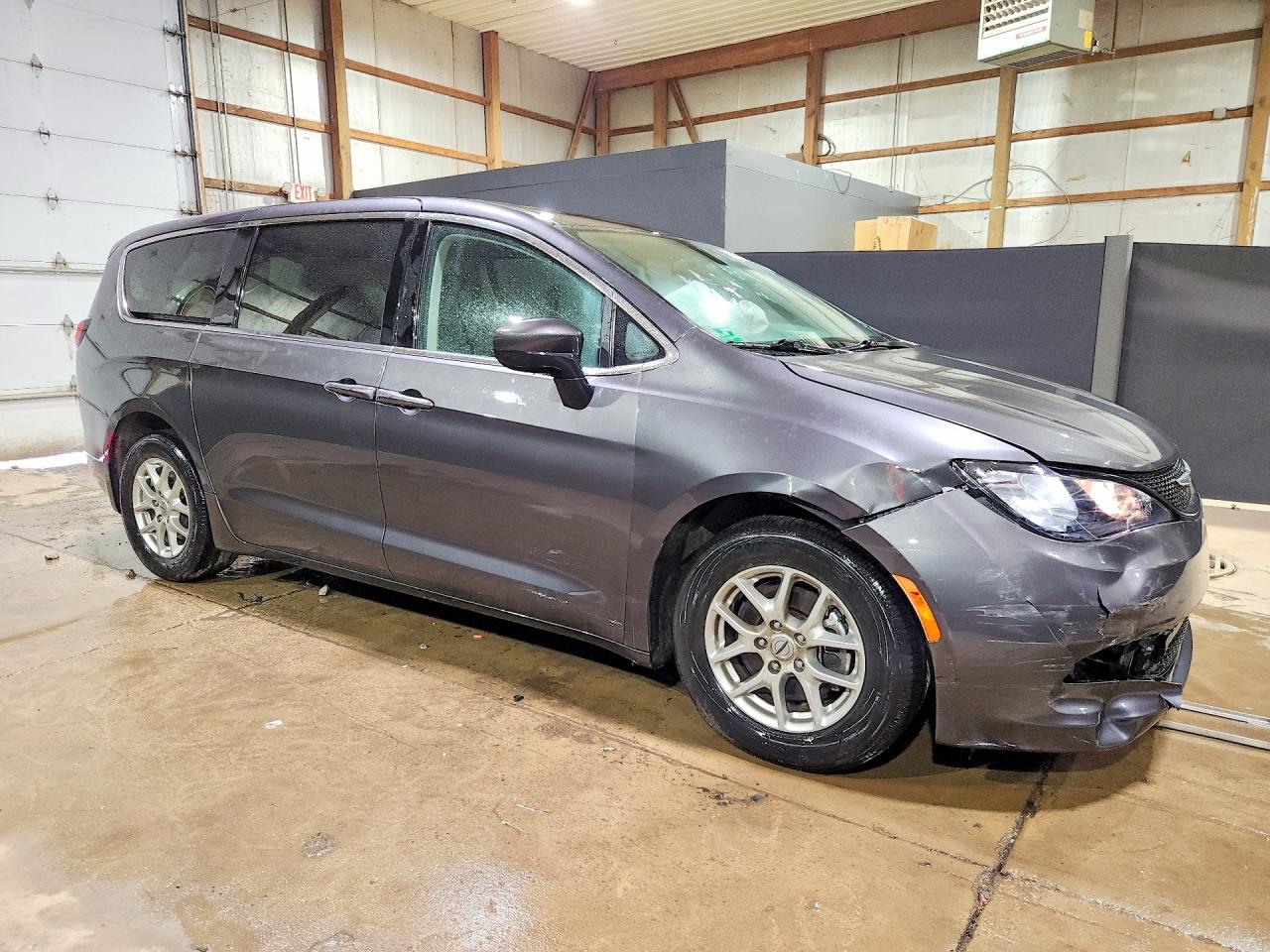 Chrysler Minivan Lx