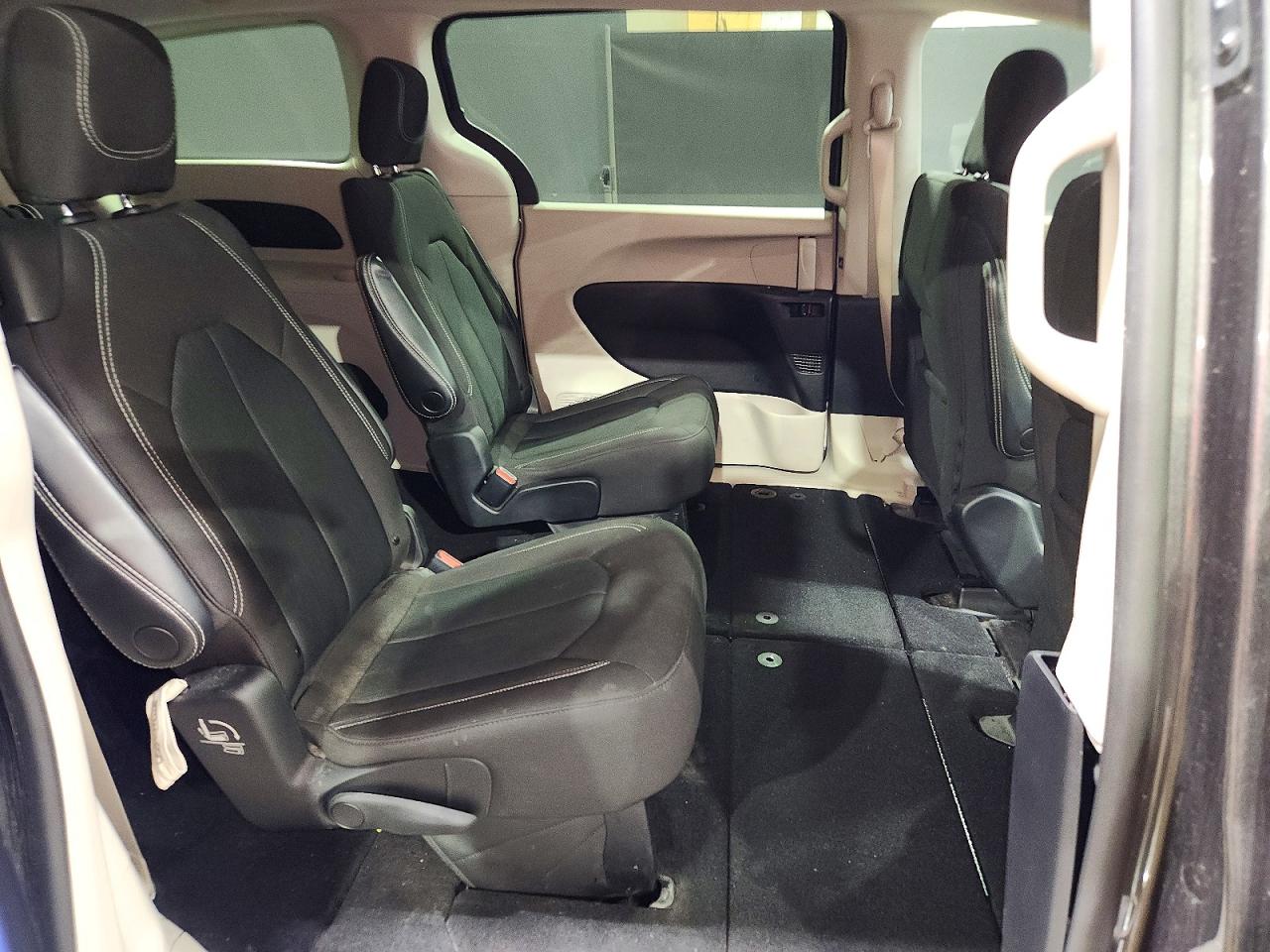 Chrysler Minivan Lx