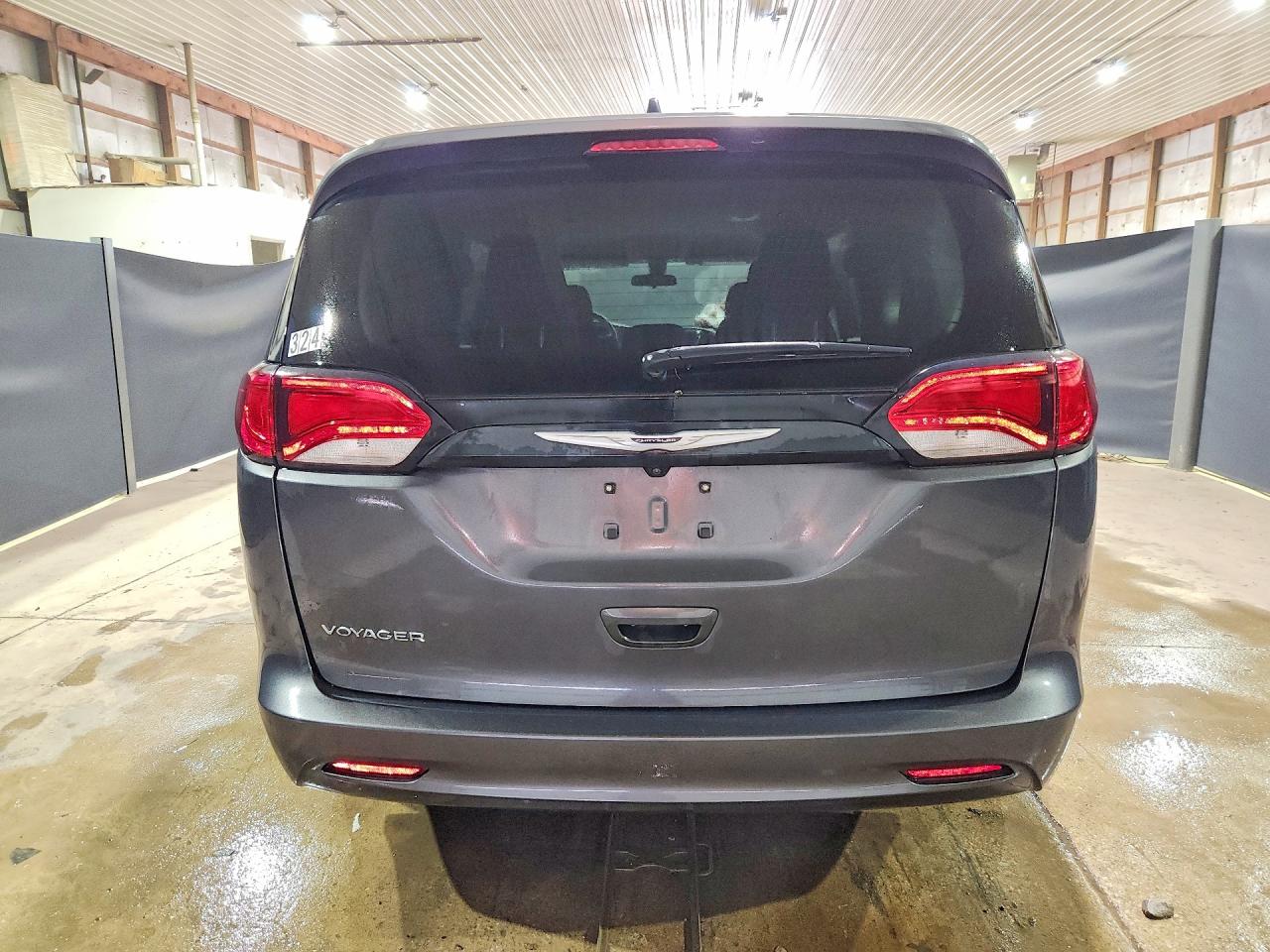 Chrysler Minivan Lx