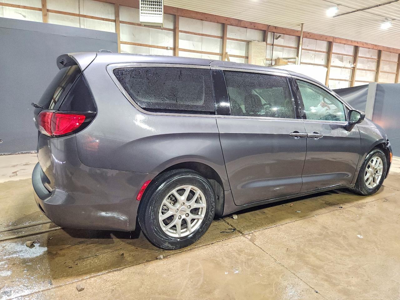 Chrysler Minivan Lx