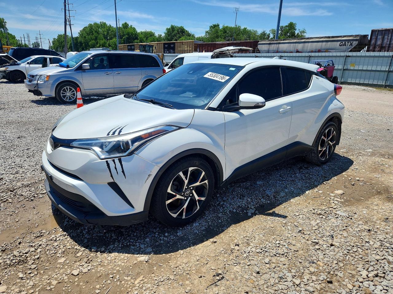 Salvage Toyota C-HR Image