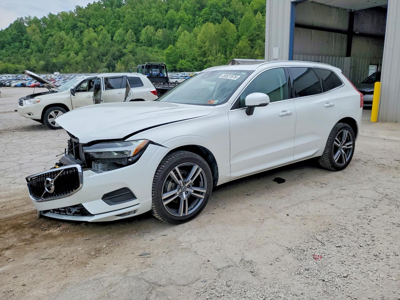 Salvage Volvo XC60 Image