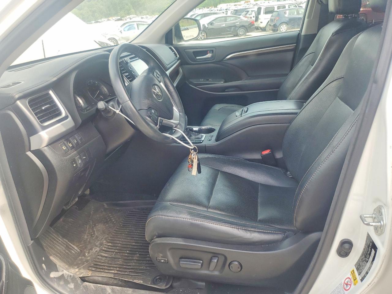 Toyota Highlander Limited Platinum