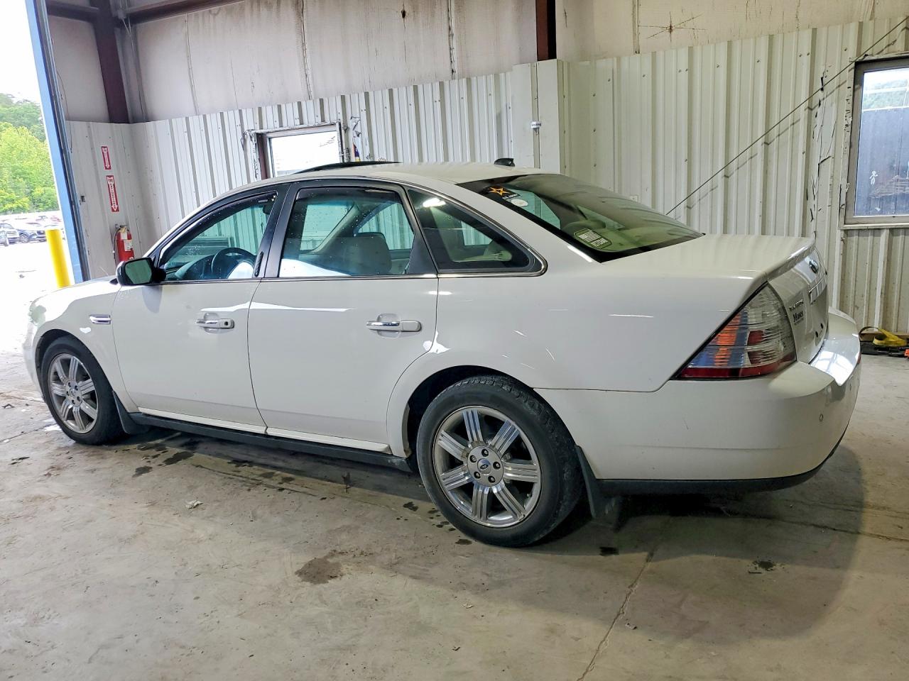 Ford Taurus Limited