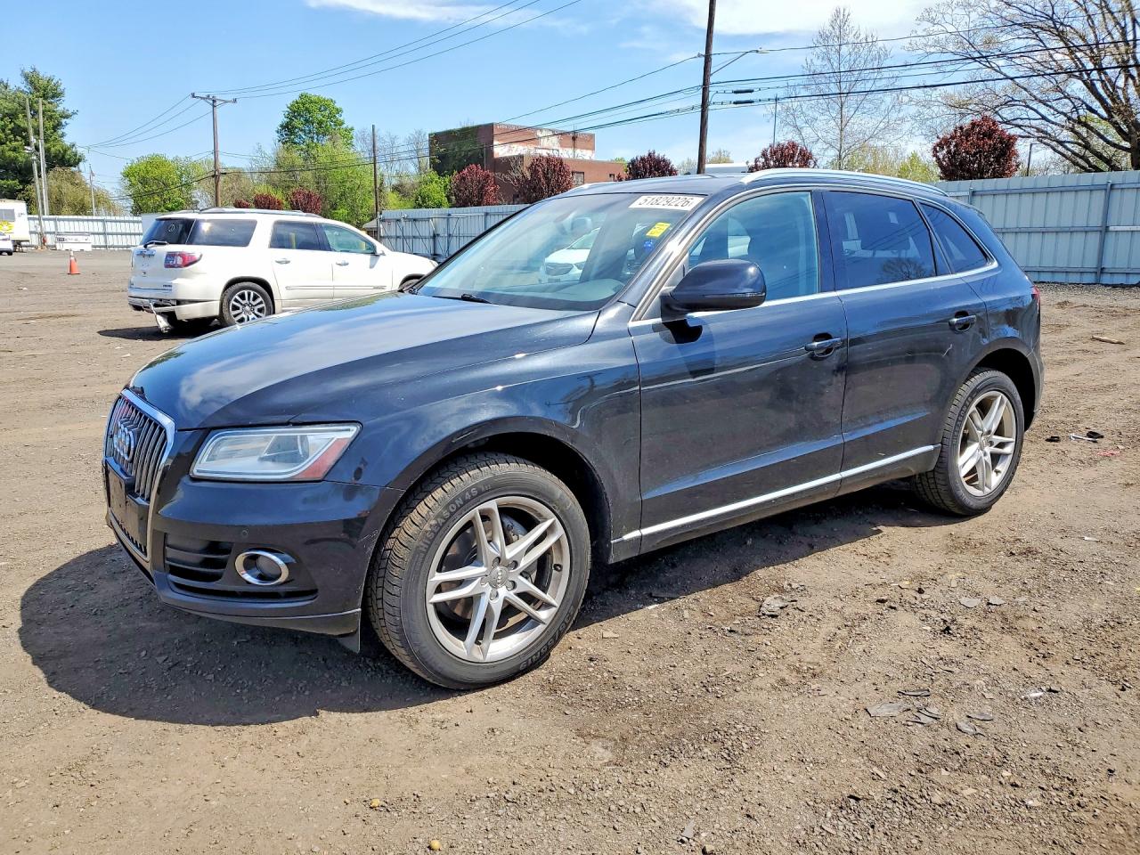 Salvage Audi Q5 Image