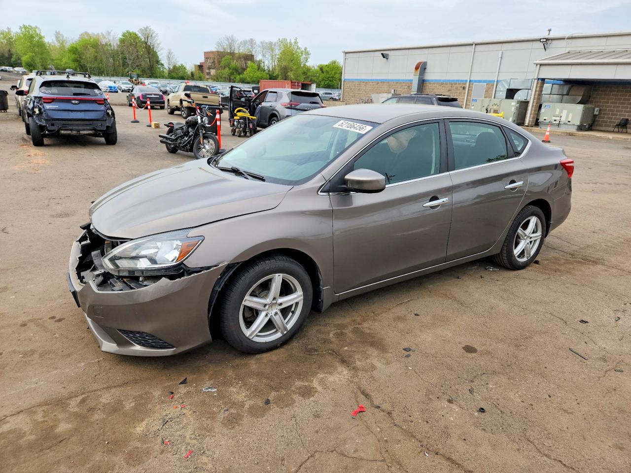 Salvage Nissan Sentra Image