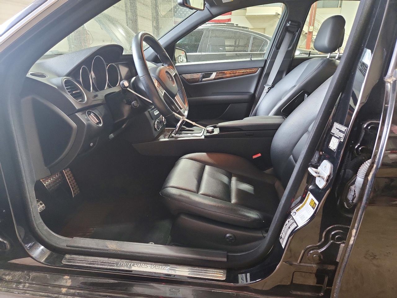 Mercedes-Benz C-Class 300 4matic