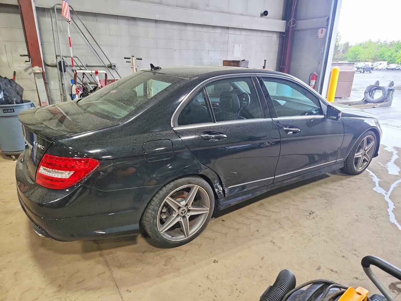 Mercedes-Benz C-Class 300 4matic