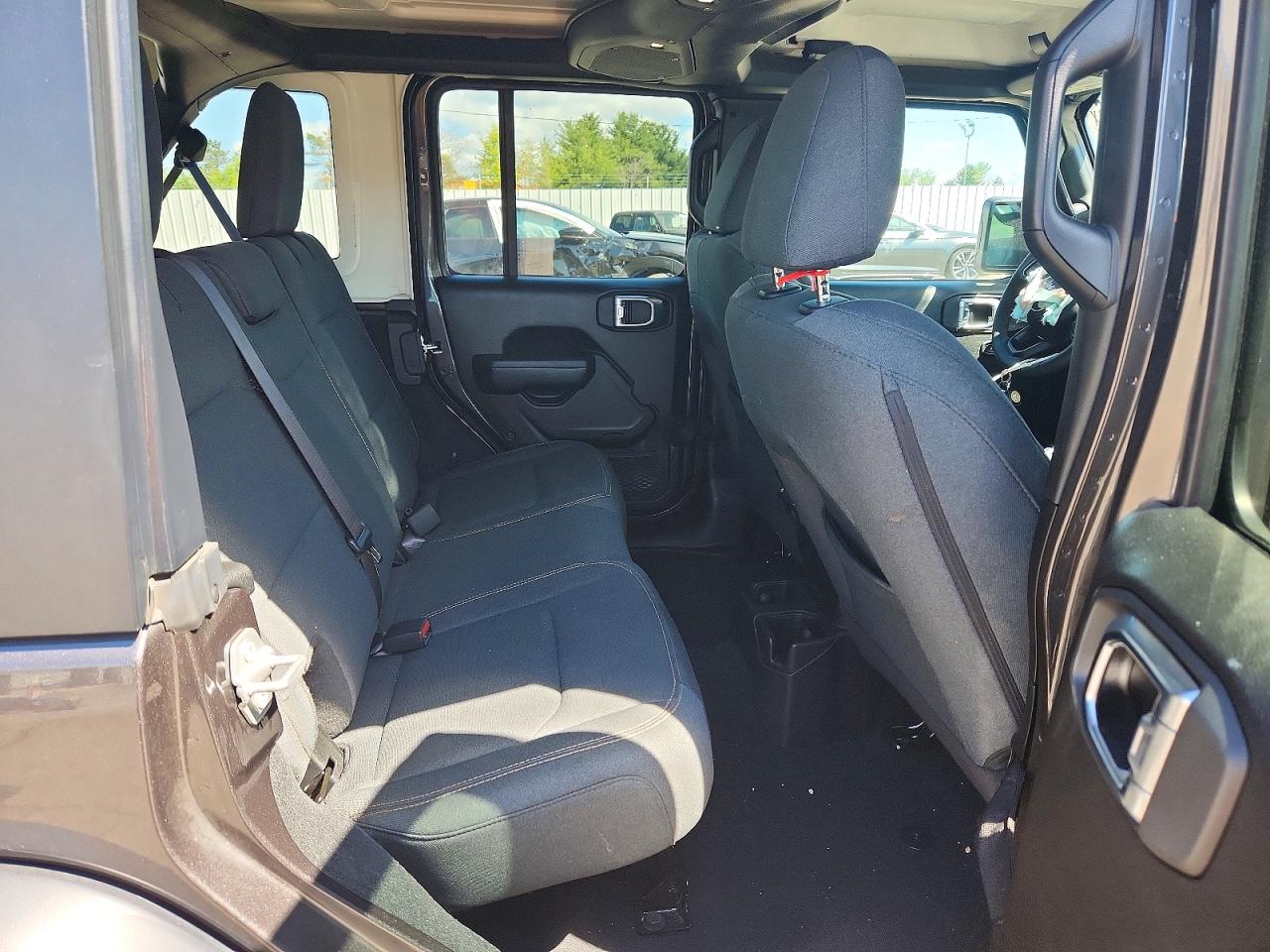 Jeep Wrangler Sport