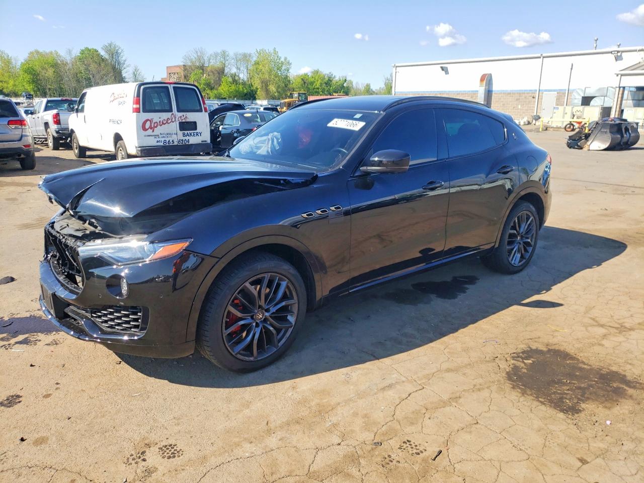 Salvage Maserati Levante Image