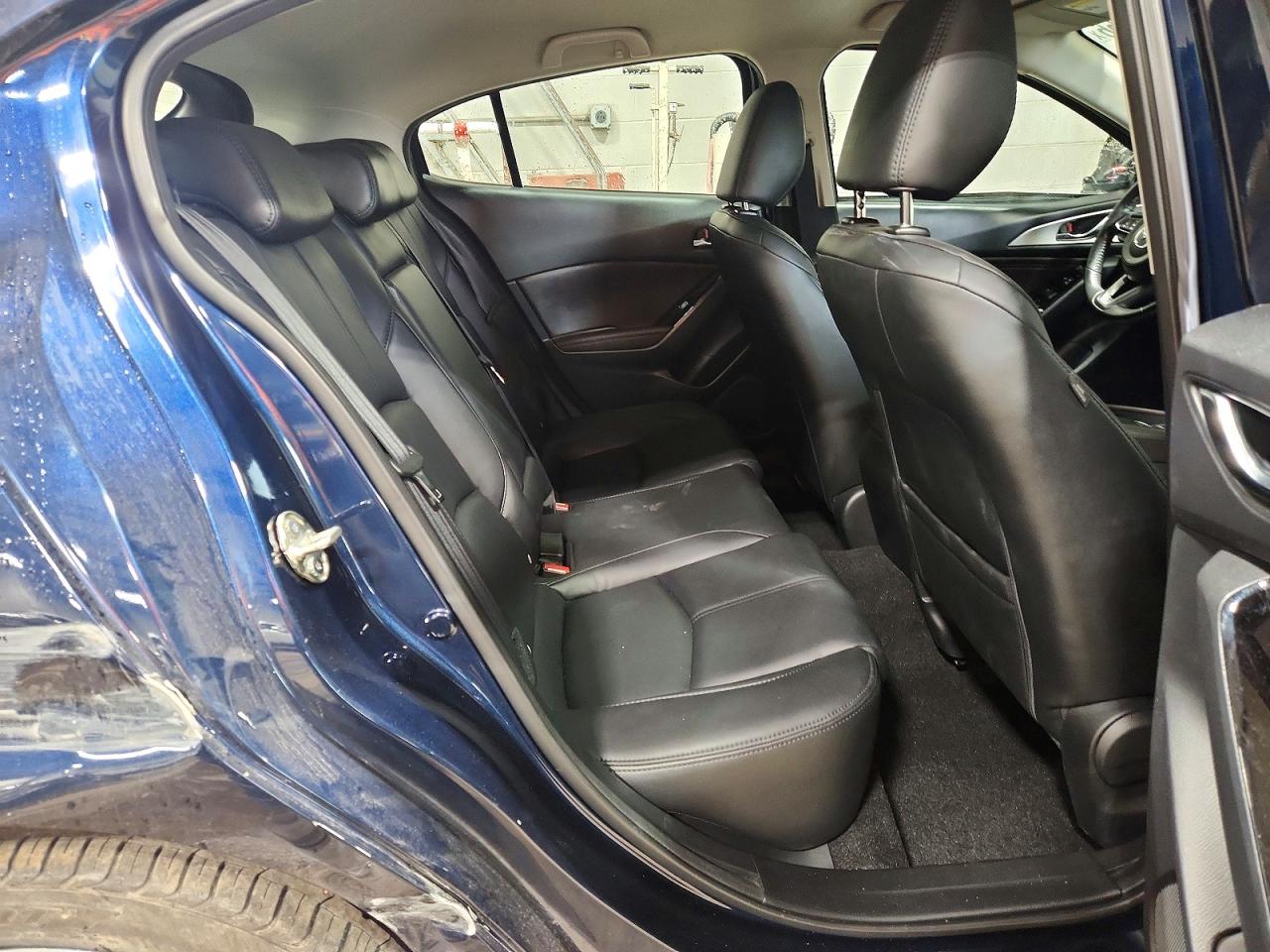 Mazda 3 Touring