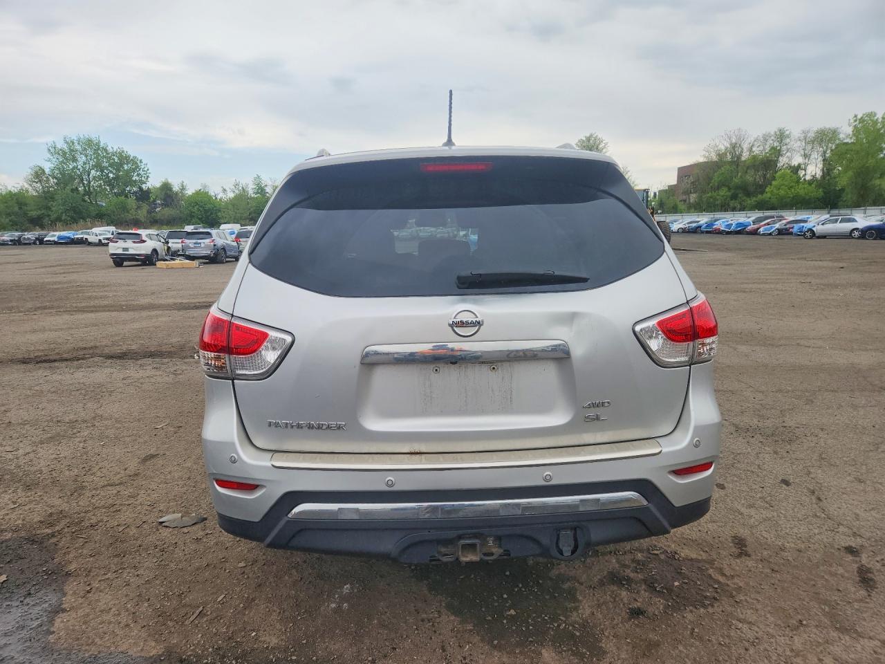 Nissan Pathfinder Sl