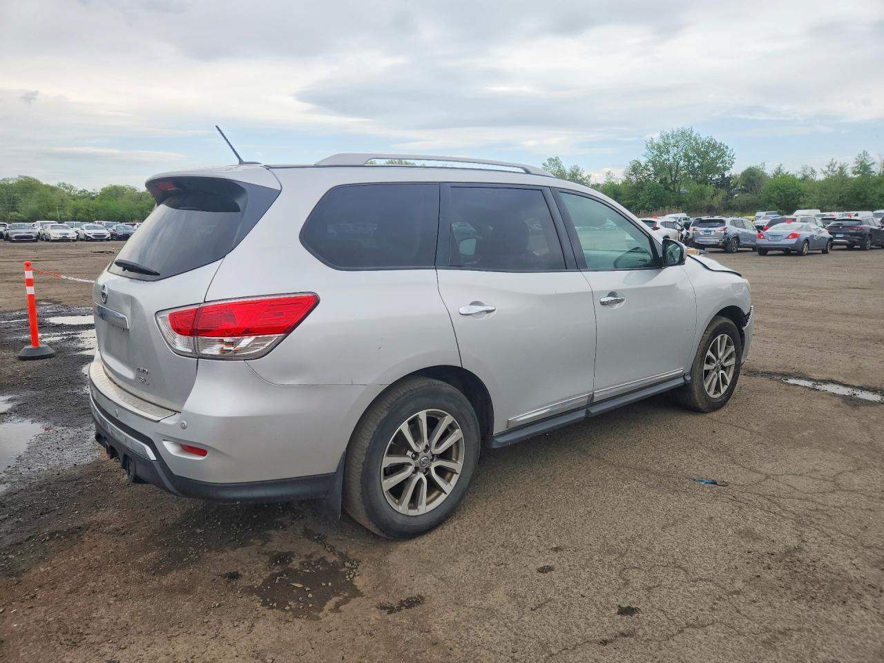 Nissan Pathfinder Sl