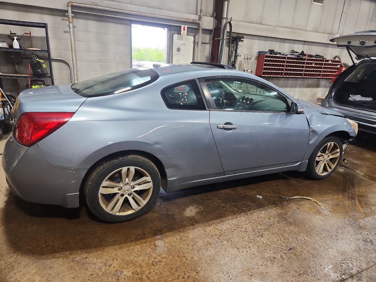 Nissan Altima S