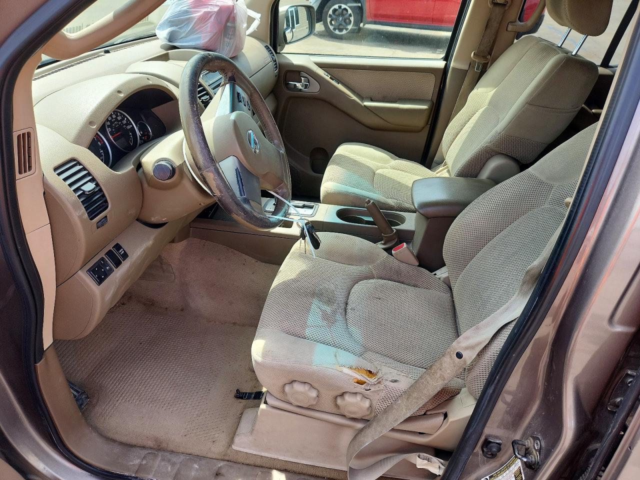 Nissan Frontier Se