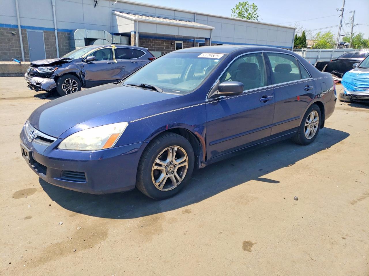 Salvage Honda Accord Image