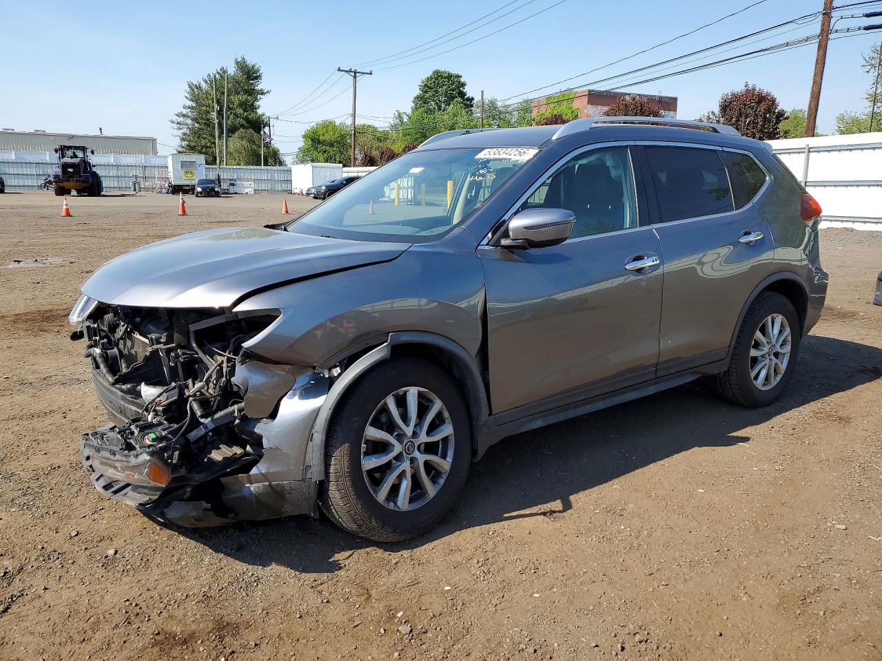 Salvage Nissan Rogue Image
