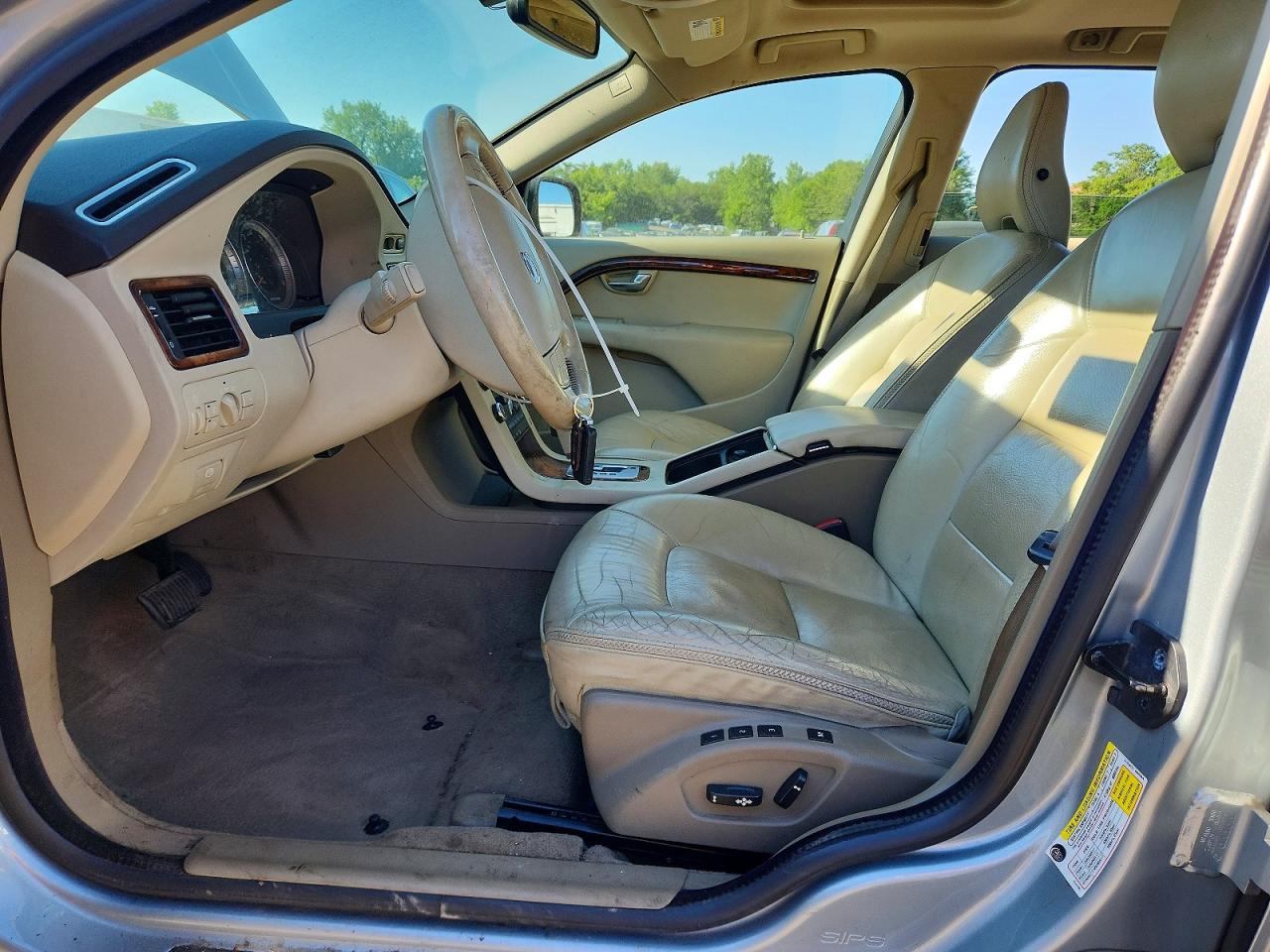 Volvo XC70 T6