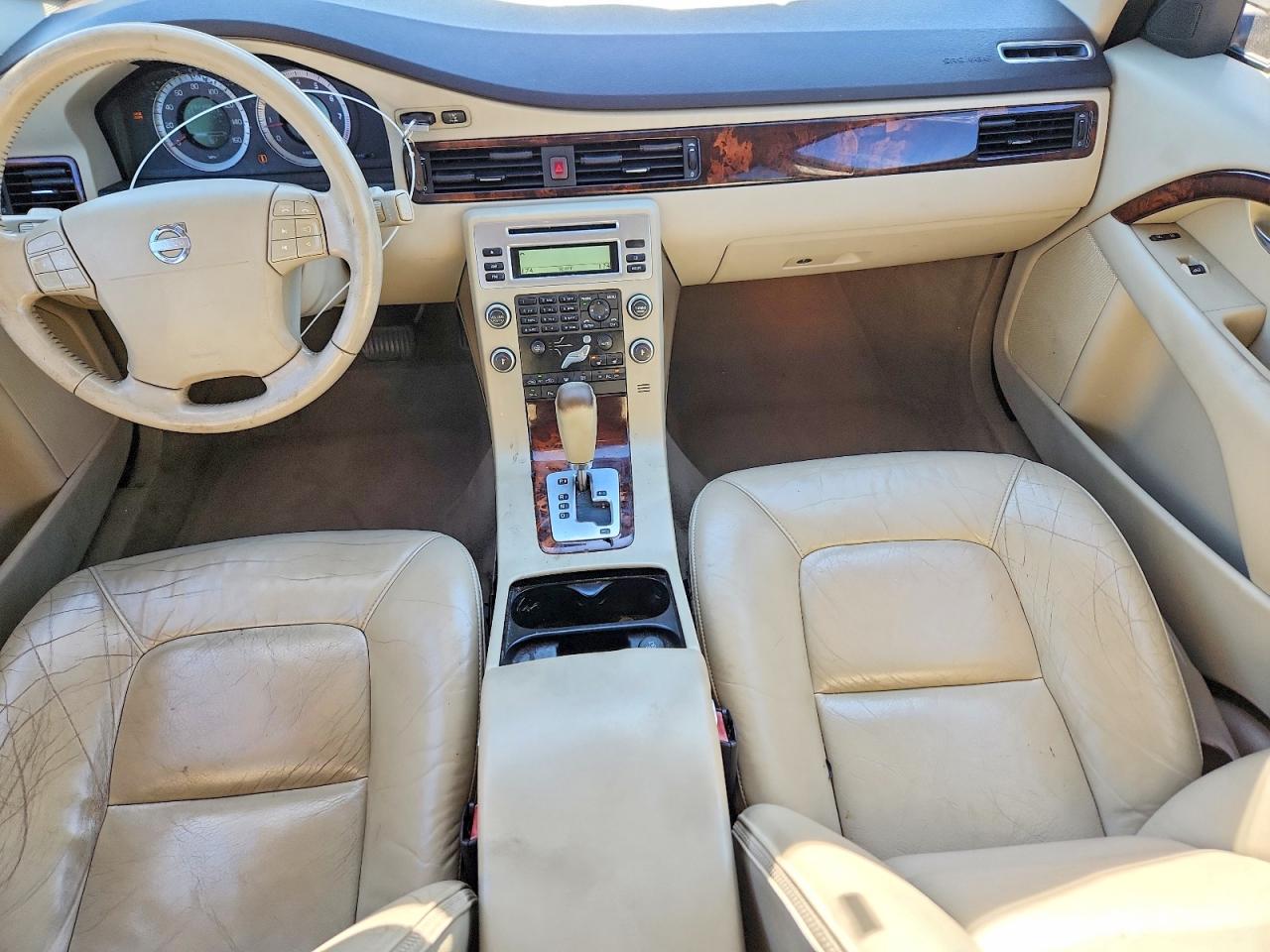 Volvo XC70 T6