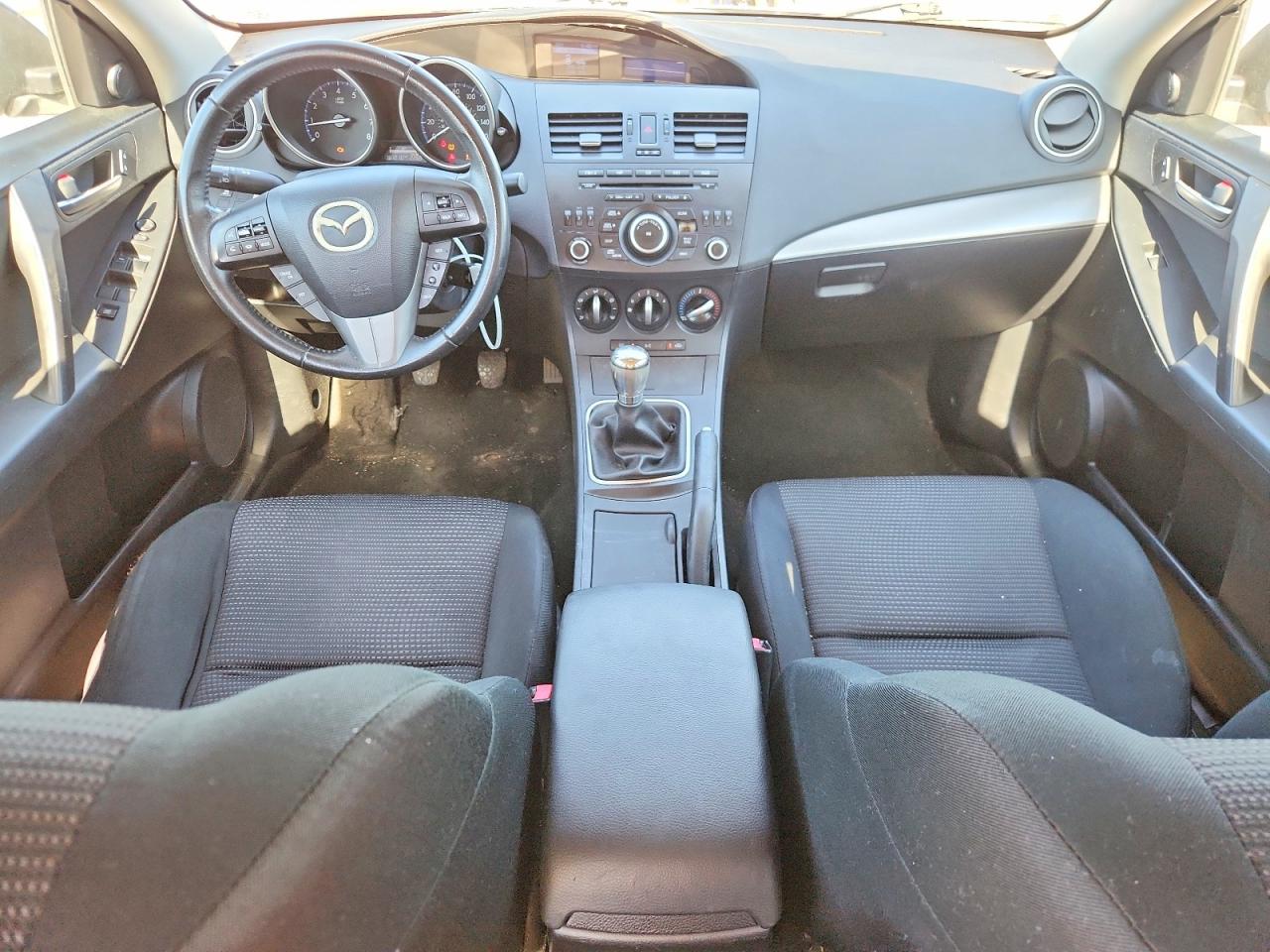 Mazda 3 I I