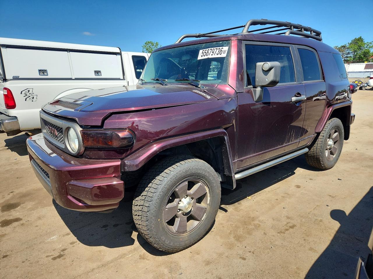 Salvage Toyota FJ Cruiser Image