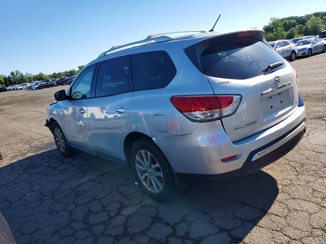 Nissan Pathfinder S