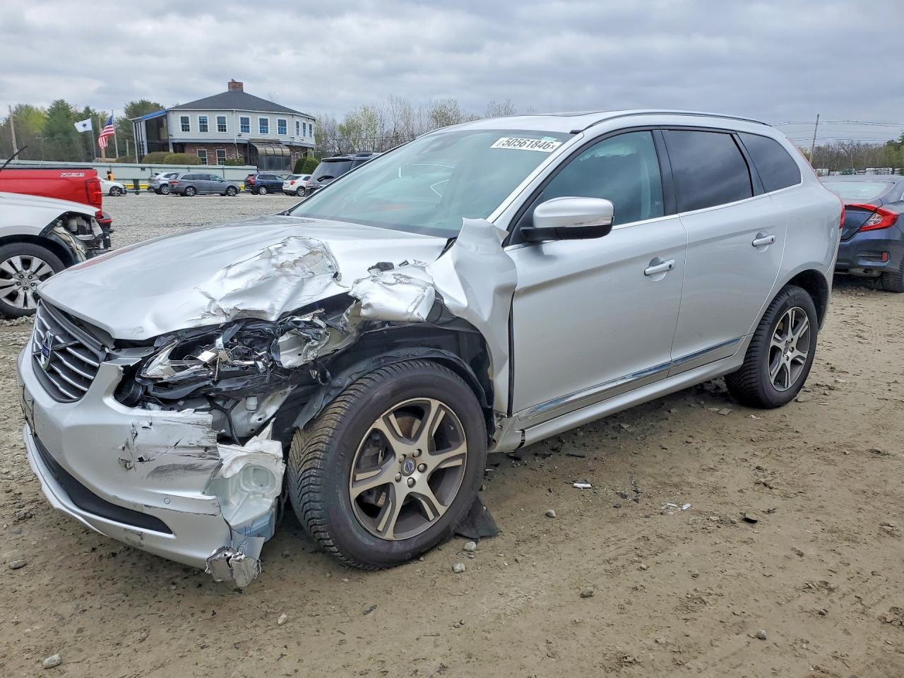 Salvage Volvo XC60 Image