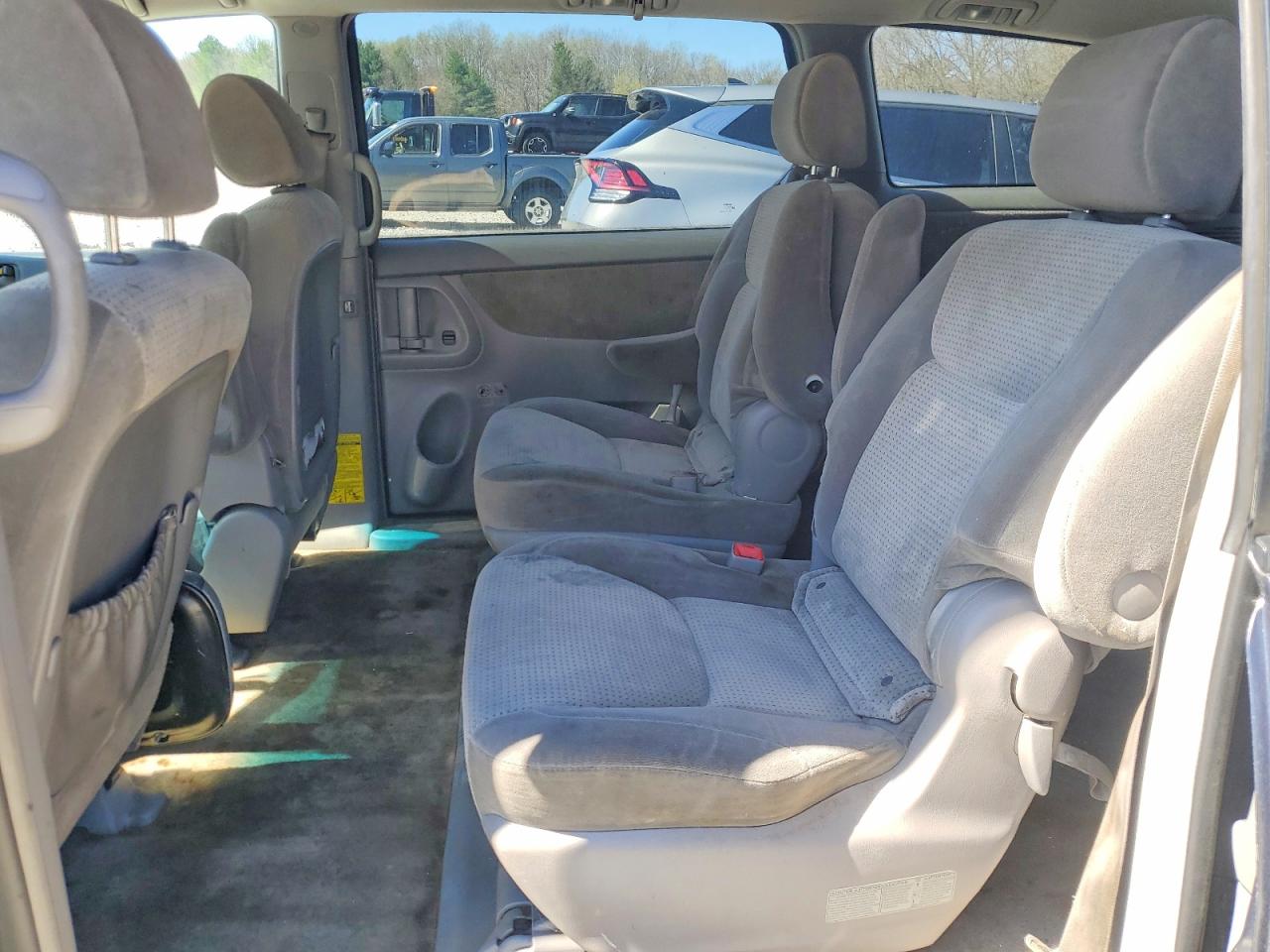 Toyota Sienna Le 7-passenger