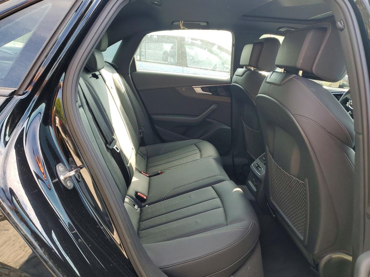 Audi A4 Premium 45