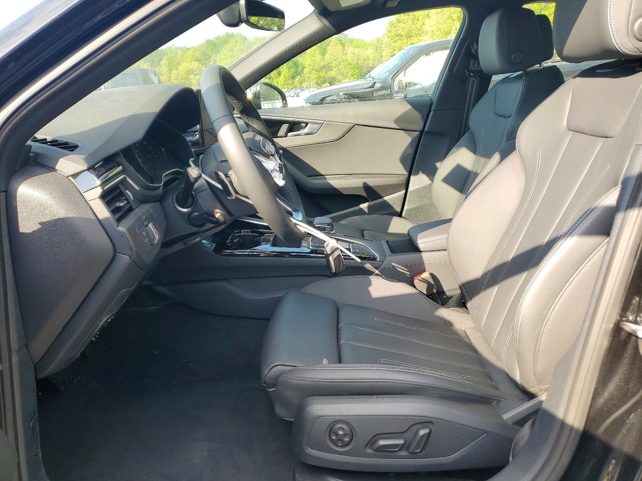 Audi A4 Premium 45