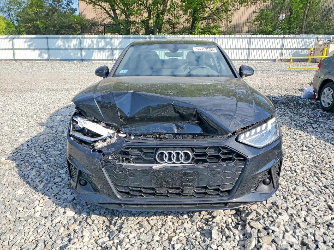 Audi A4 Premium 45