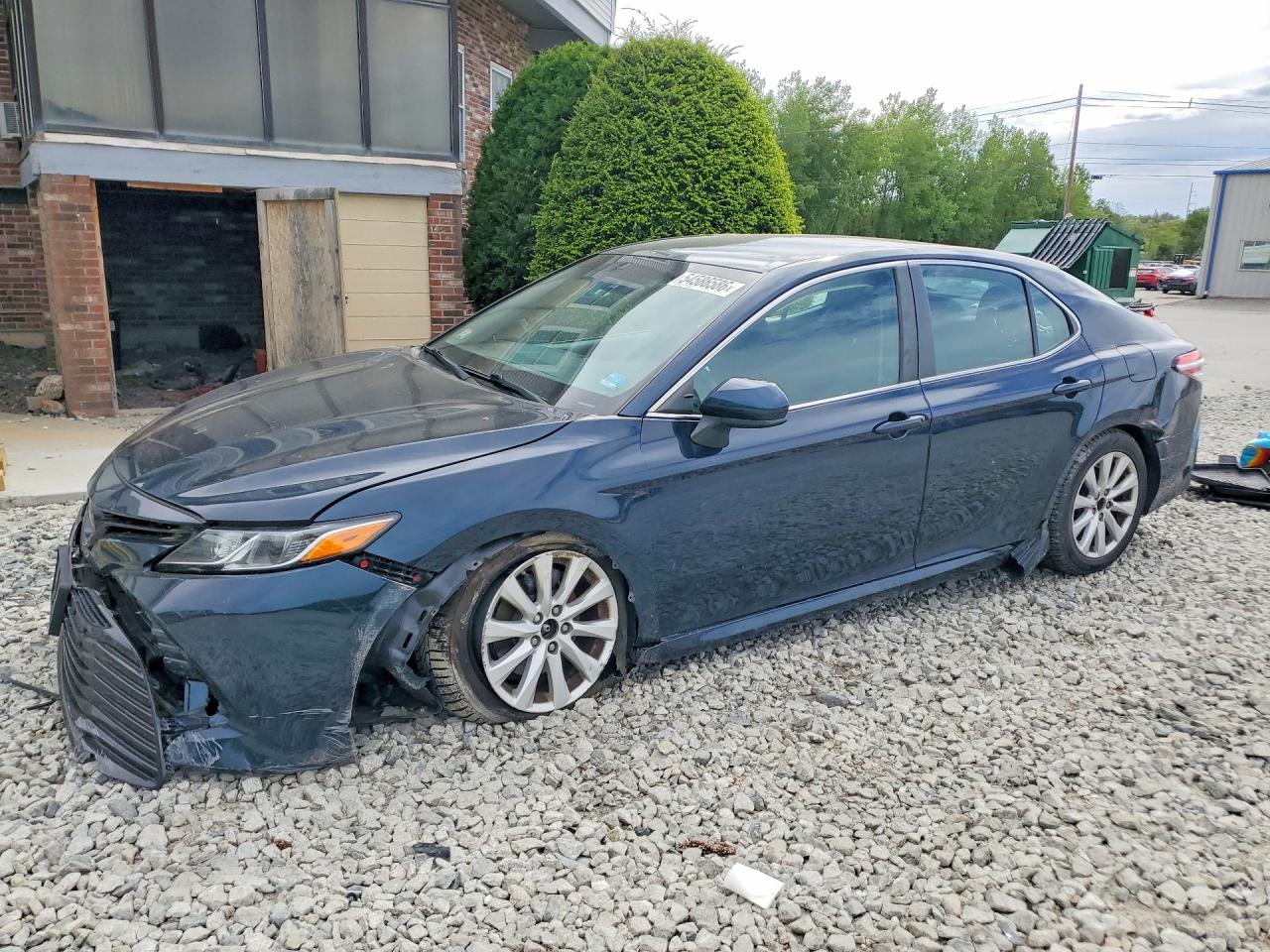 Salvage Toyota Camry Image