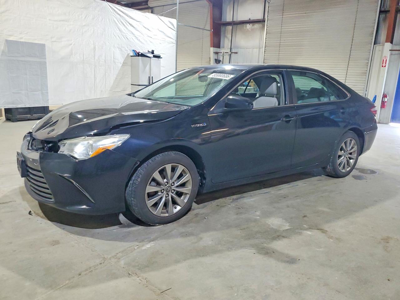 Salvage Toyota Camry Image