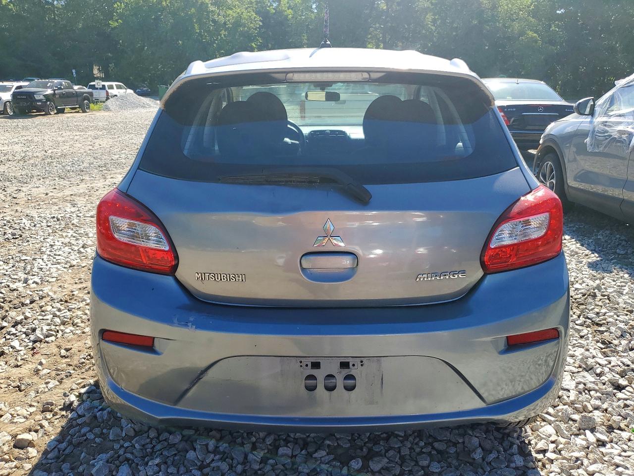 Mitsubishi Mirage Es