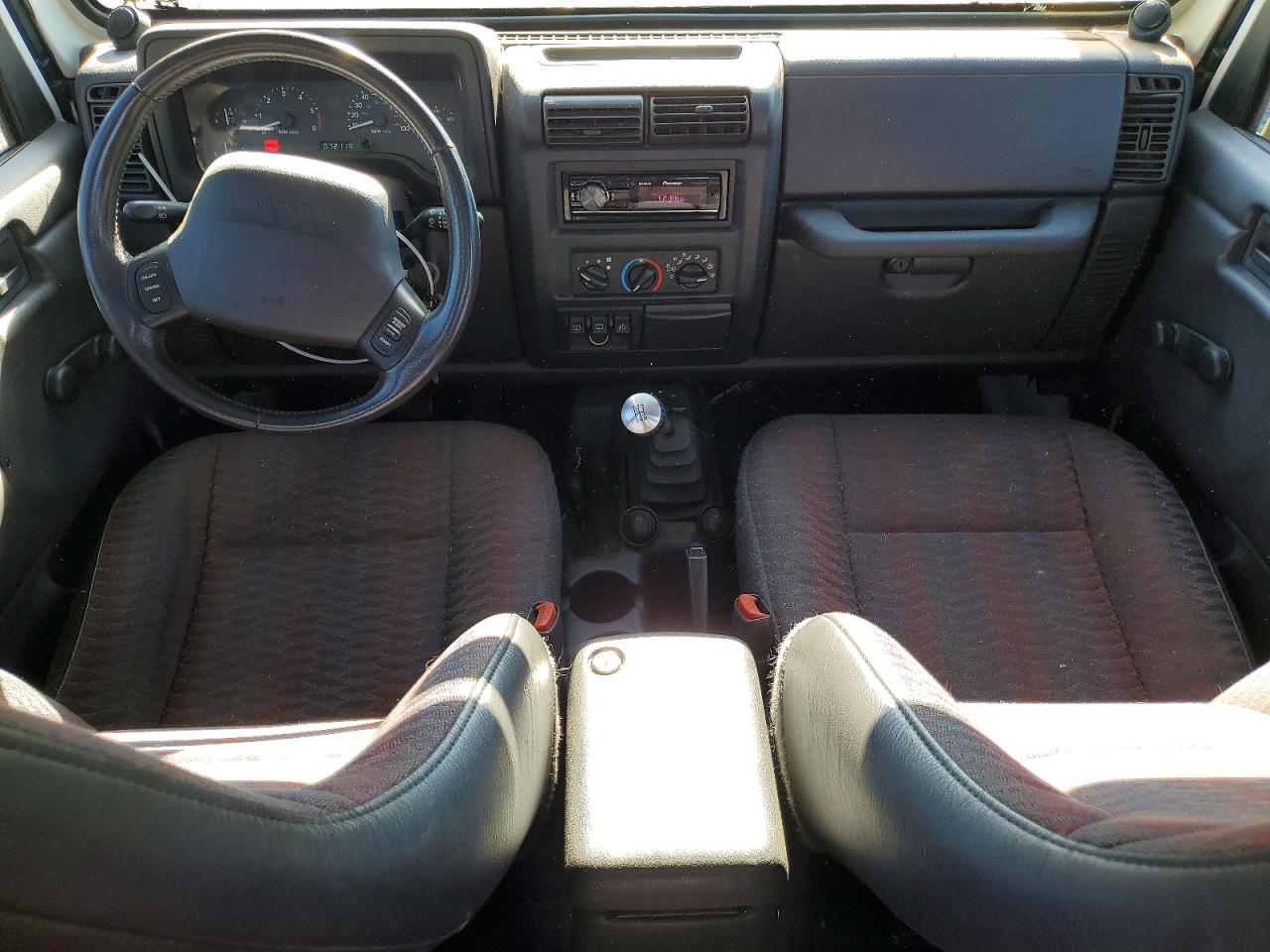 Jeep Wrangler Sport