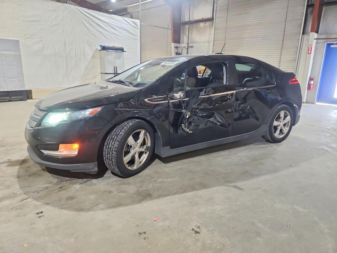 Salvage Chevrolet Volt Image