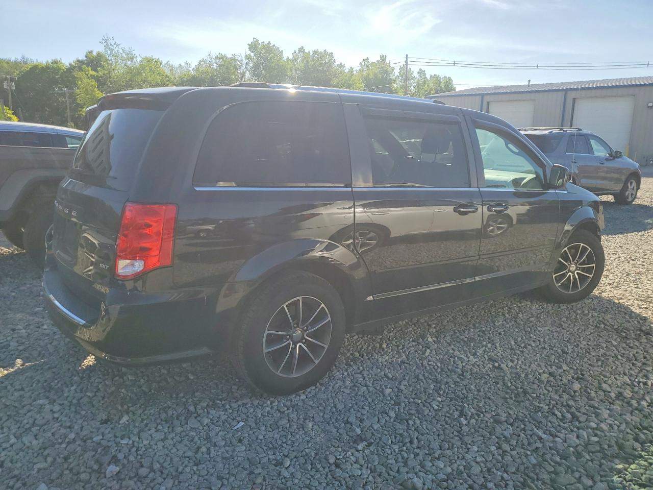 Dodge Caravan Sxt